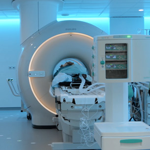 Inbetriebnahme des MRT-Ger&auml;ts Philips Ingenia Elition​