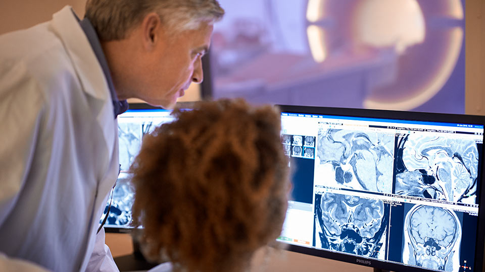 Titelseite des Forschungsberichts &bdquo;Radiology staff in focus&rdquo;