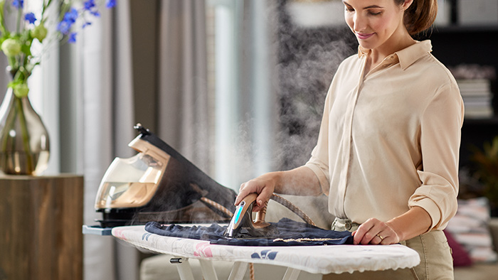 Dampfb&uuml;gelstation